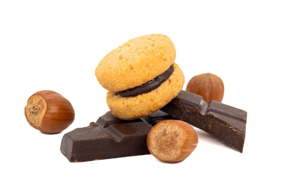 Baci di Dama classici con Nocciola Piemonte IGP e Cioccolato Fondente Belga lavorati artigianalmente